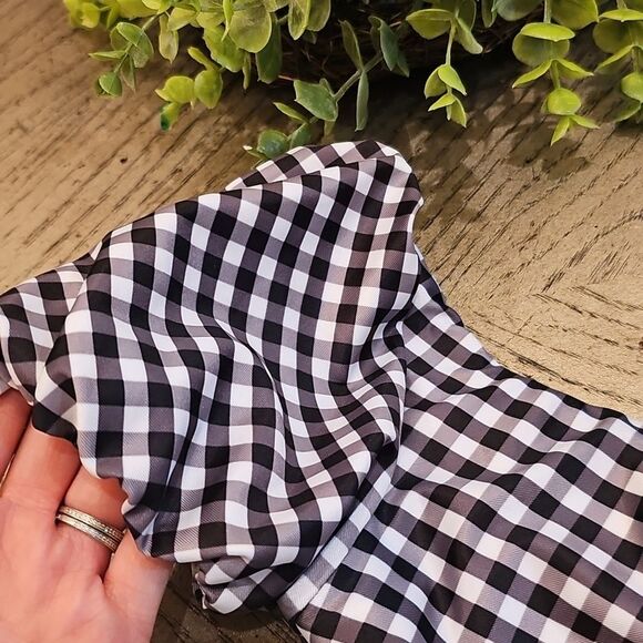 Black and White Gingham Bikini Set Size 10 - Picture 8 of 9